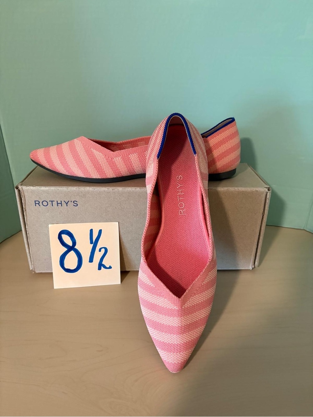 Rothy’s point Macaroon Stripe pink points 8 1/2 size 8.5